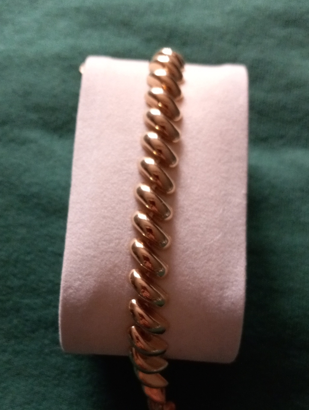 Metal Gold Tone Twisted Link Bracelet